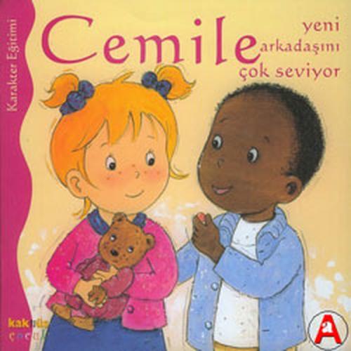 Cemile Yeni Arkadaşını Çok Seviyor